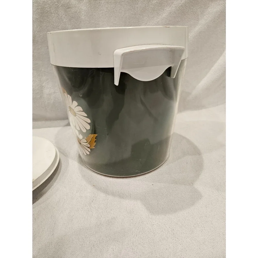 Vintage West Bend Thermo Serv Daisy Ice Bucket With Lid